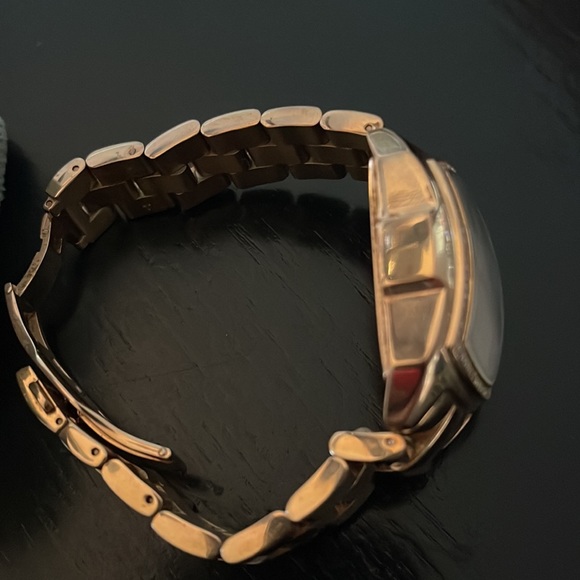 Rare Invicta Wildflower Model 4706 - Picture 3 of 3